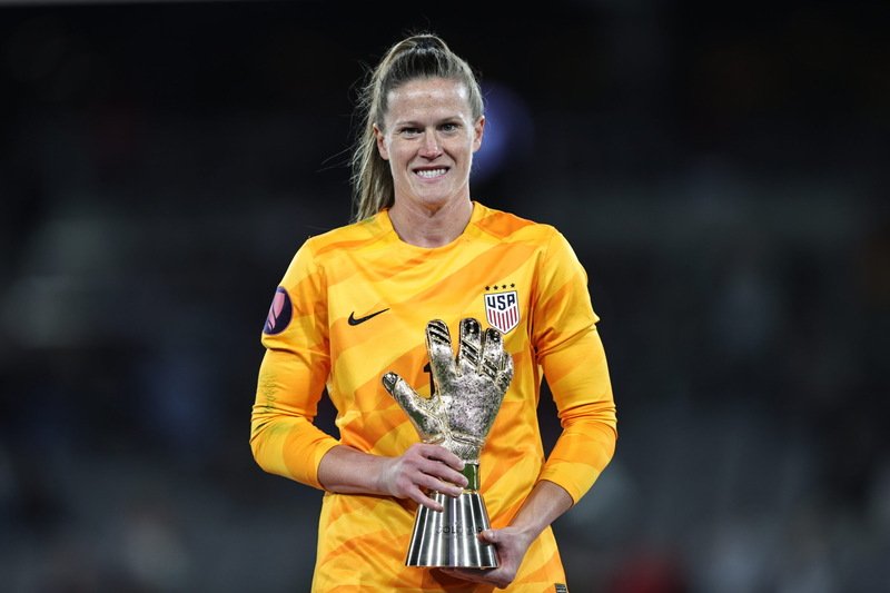 Alyssa Naeher khép lại sự nghiệp thi đấu với tỷ lệ giữ sạch lưới cao nhất
