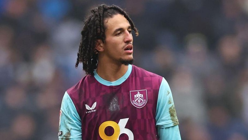 Chiến binh tóc xù và chặng đường mới cùng Burnley