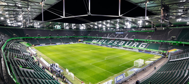 Đội bóng hiện thi đấu tại sân vận động Volkswagen Arena