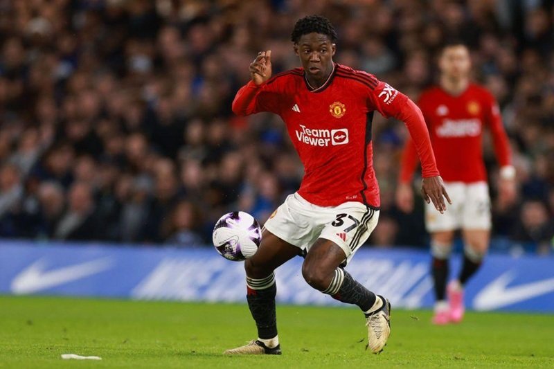 Kobbie Mainoo viên ngọc quý của MU đang tỏa sáng tại Premier League